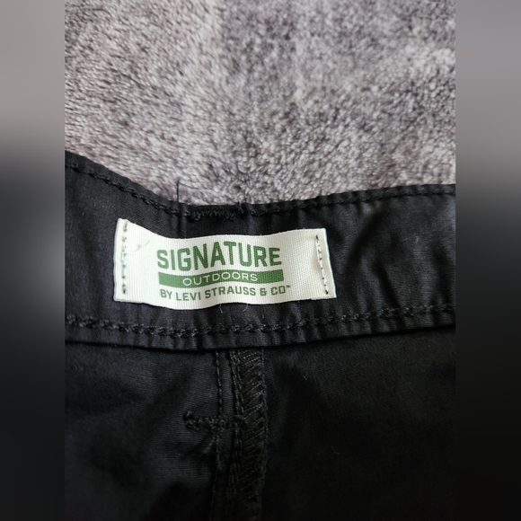 Men Levi's convertible Hiking Pants - Picture 11 of 12